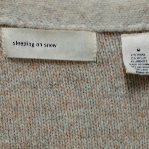 Anthropologie sleeping on snow size medium - Picture 4 of 5